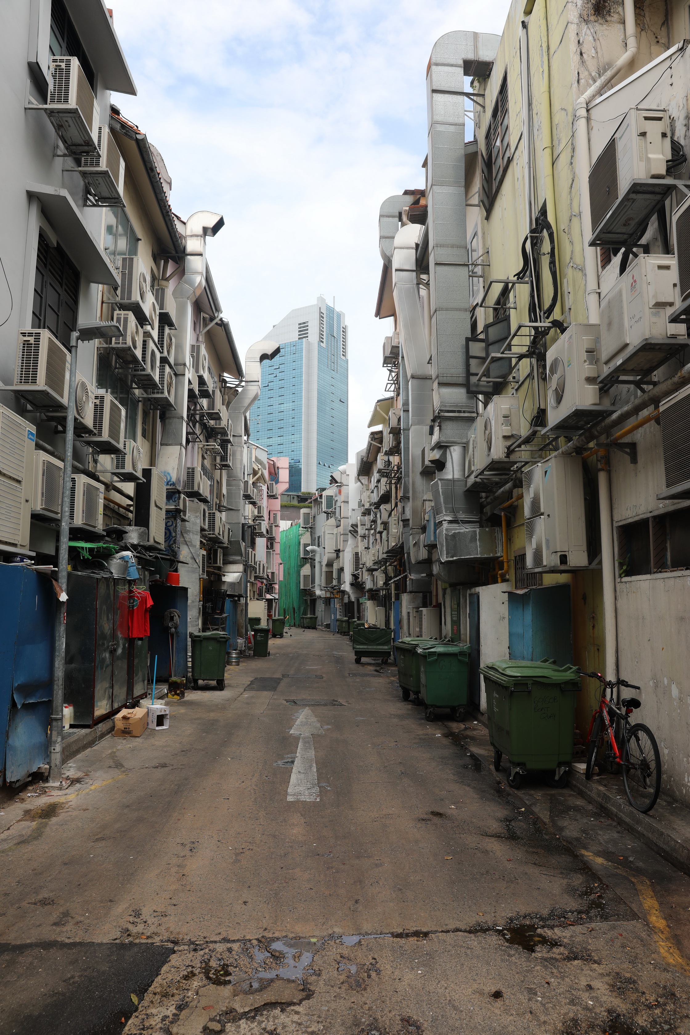 Vorne Hui, Hinten Pfui